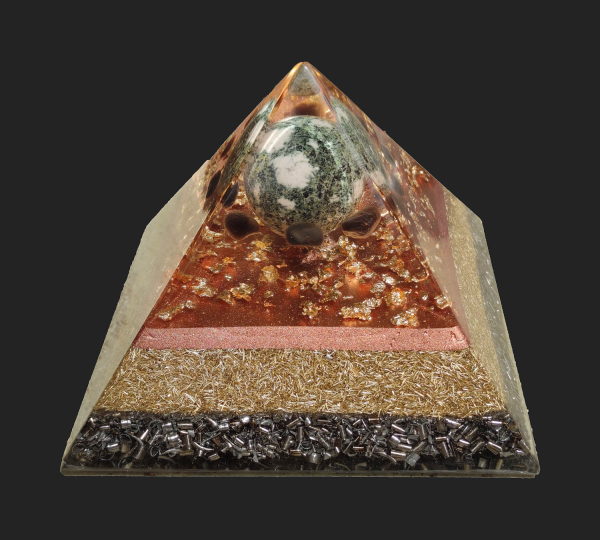 Orgonit Pyramide Varuna